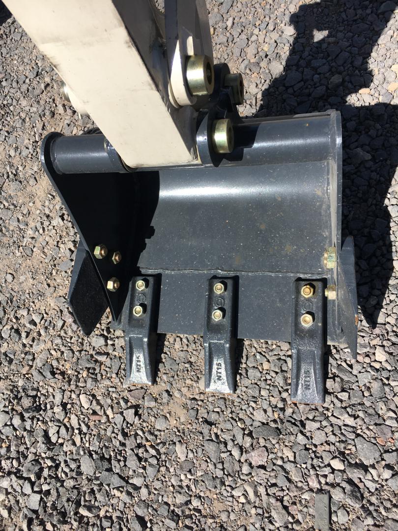 ./imagenes/INVOICE/2019/16887/MINI EXCAVADORA SHANDING SD13D (19).JPG